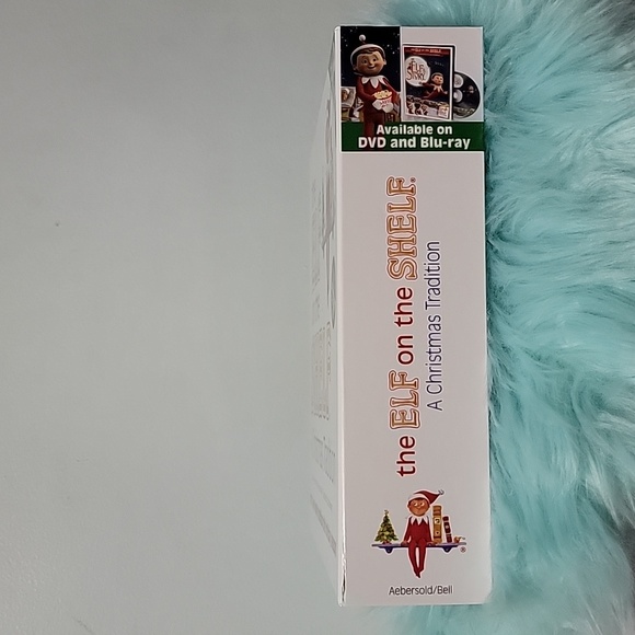 The Elf on the Shelf A Christmas Tradition - Boy - Picture 10 of 11